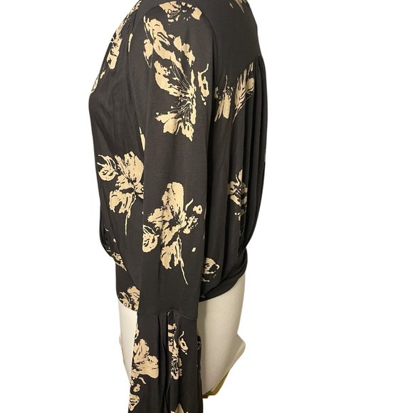 Free People Dark Gray & Cream Pullover Blouse size medium - Picture 3 of 4